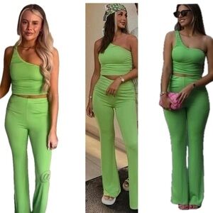 Zara neon green high waisted ruched stretchy pull-on flare pants Sz S NWT